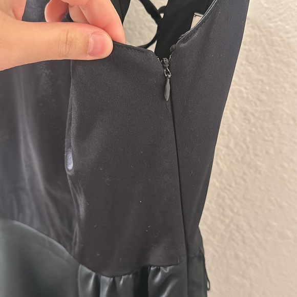 JS Collections Black Satin Dress - Picture 7 of 8